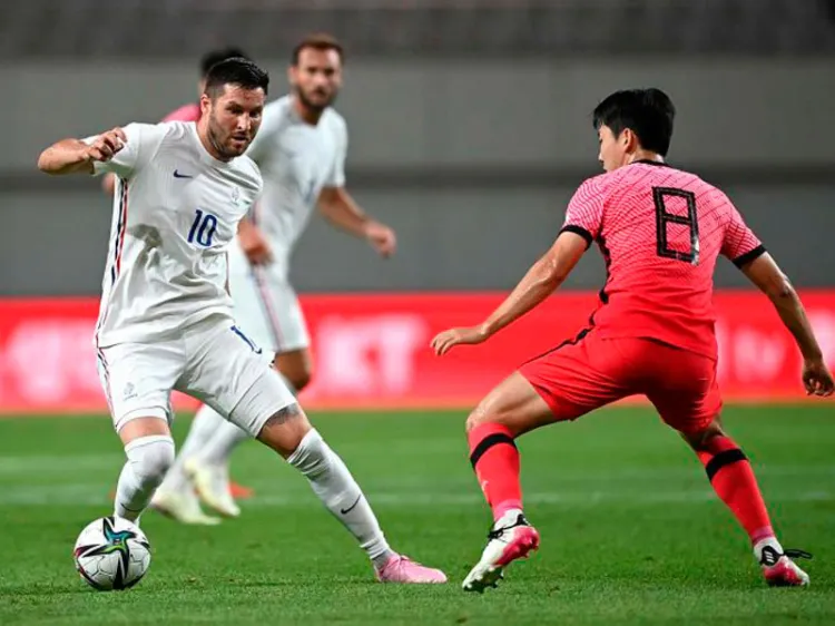 Gignac le pica el orgullo a Memo Ochoa