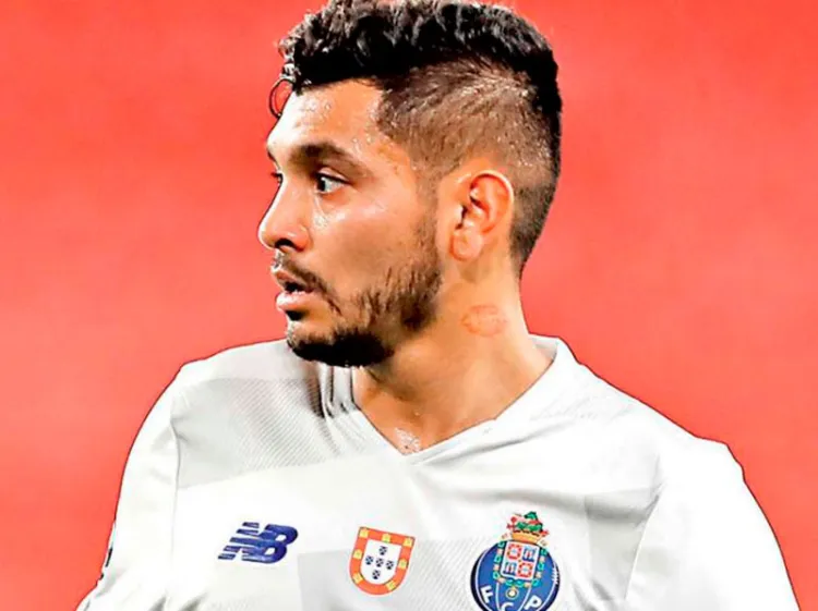 Corona interesa al Tottenham; el extremo, cotizado