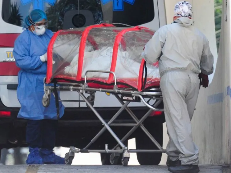 ‘Hay pacientes covid hasta en pasillos del Hospital Metropolitano’: Manuel de la O