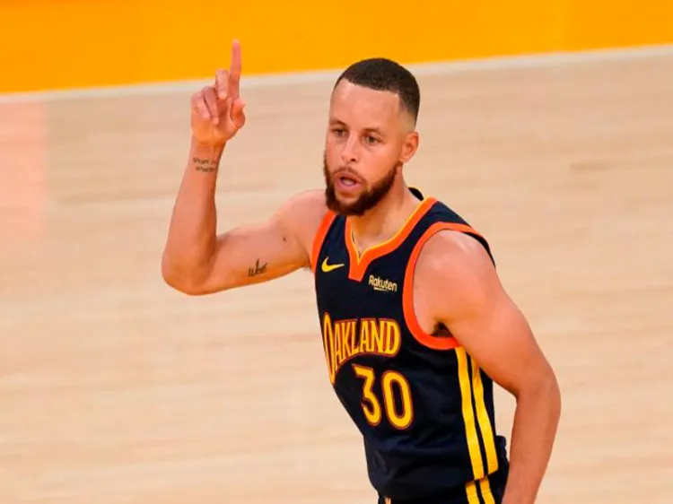 Curry se queda en Golden State, Carmelo emigra a Los Ángeles