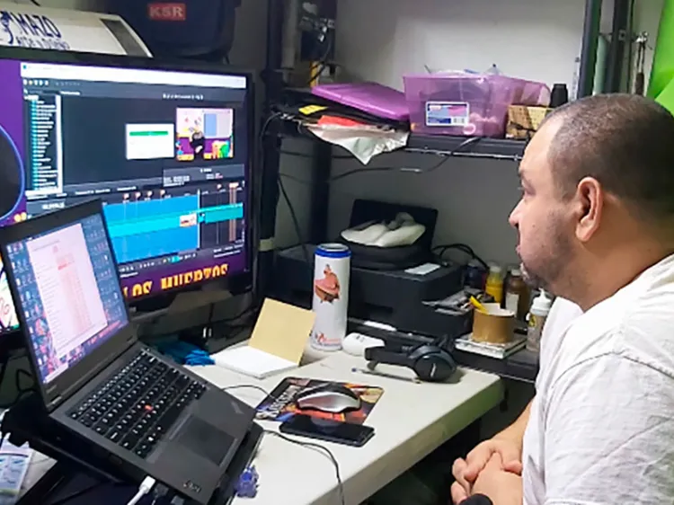 Cumplen un año en un programa de radio