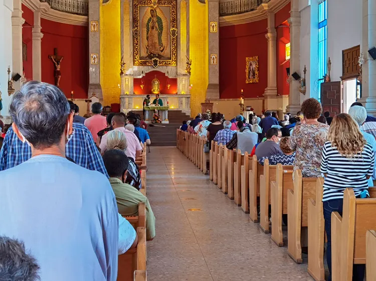 Vive iglesia tiempos difíciles en Nogales