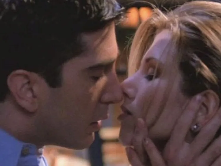 ¿Jennifer Aniston y David Schwimmer comenzaron a salir después de reunión de Friends?