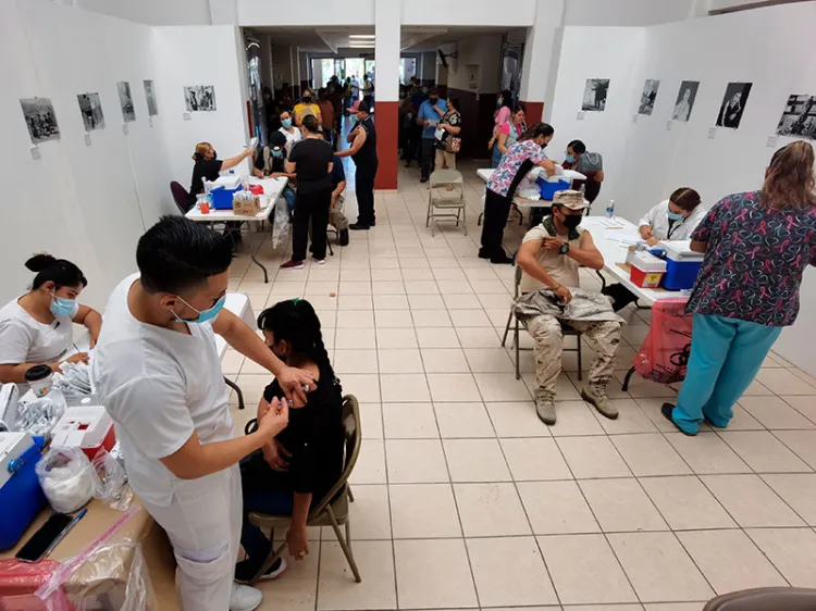 Acuden pocos vacunación