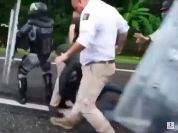‘No fue contención, fue agresión’: Tonatiuh Guillén sobre migrante pateado