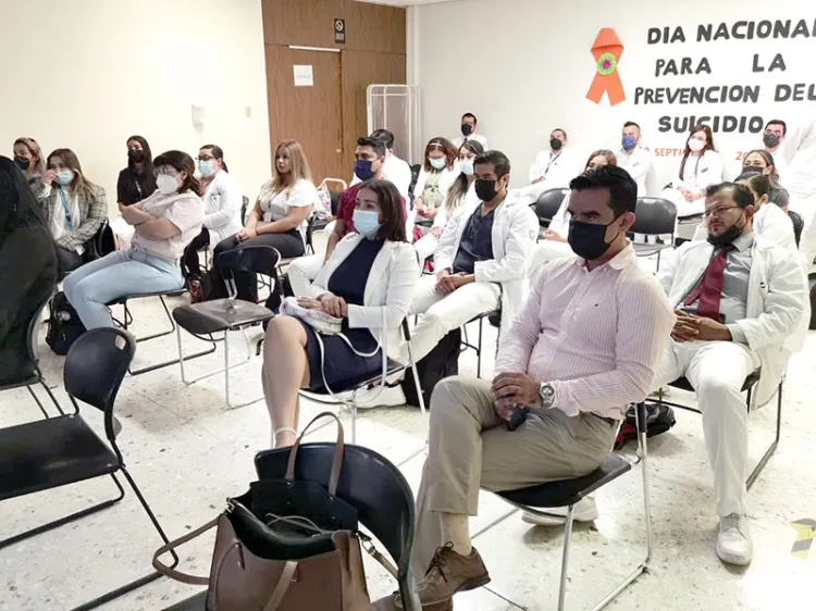 Priorizan prevenir el suicidio