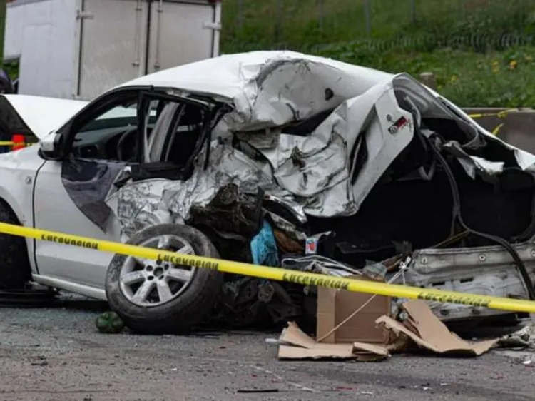 Carambola en la México-Querétaro deja un muerto y 15 heridos
