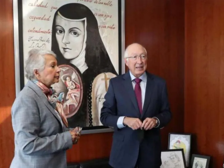 Ken Salazar analiza reforma eléctrica de México; '¡Que viva el Santo Niño de Atocha', le dice a Monreal