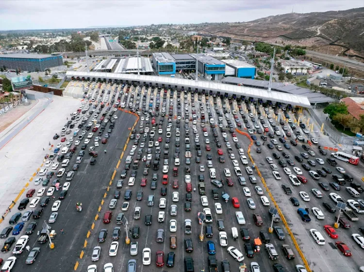 Frontera con EU se abre el 8 de noviembre: Ebrard