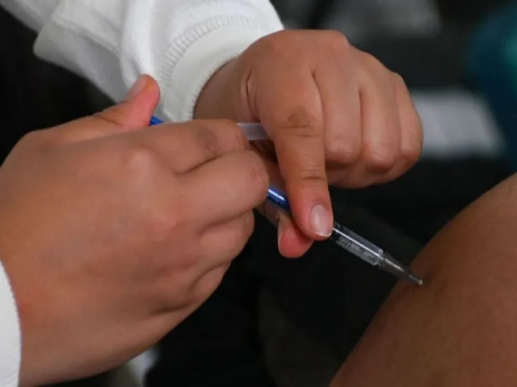 Vacuna Sputnik V envasada en México se aplicará en territorio nacional