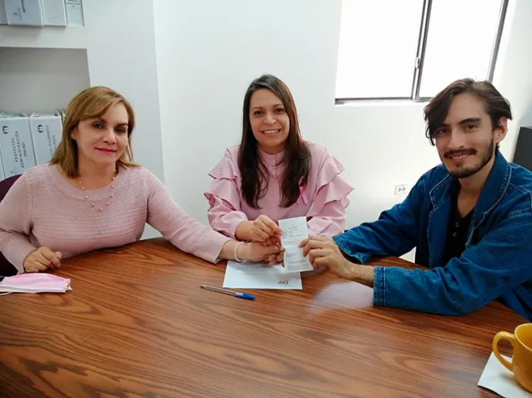 Recibe donativo DIF Nogales