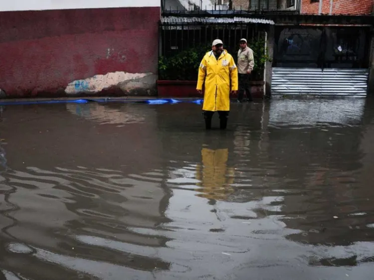 Se forma depresión tropical frente a costas de Guerrero y Oaxaca