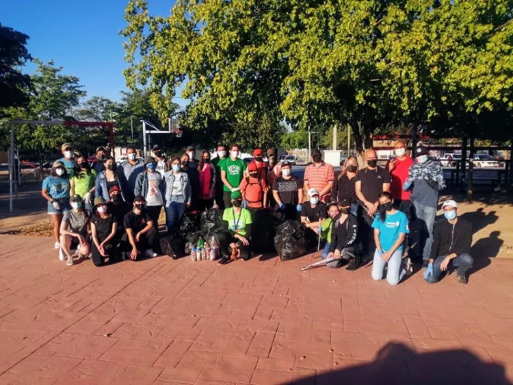 Realiza CV recolección de colillas de cigarro