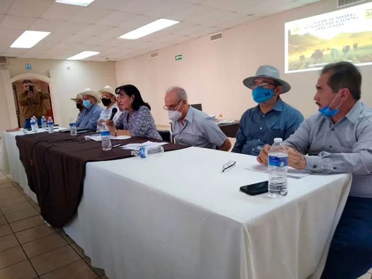 Protesta nueva mesa directiva de la UNPG