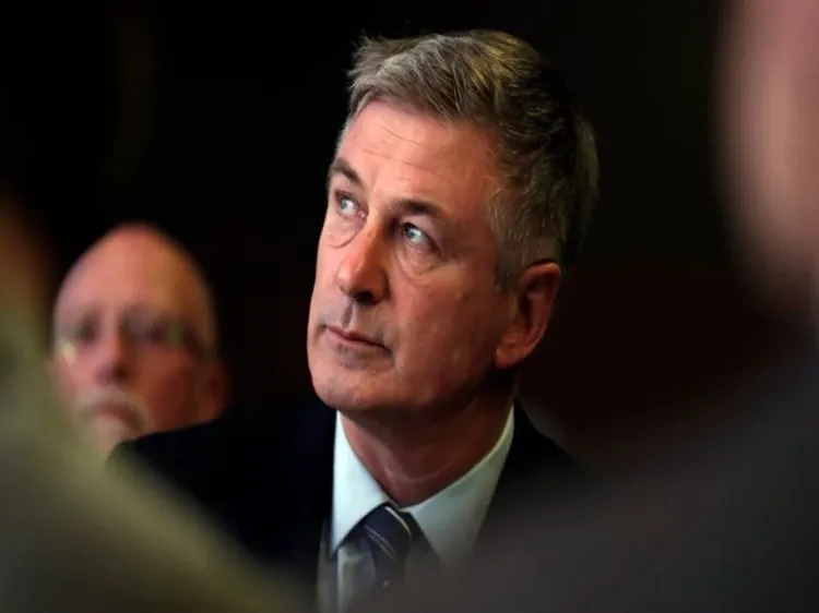 Baldwin había sido cuidadoso con las armas antes del fatal accidente, asegura el camarógrafo