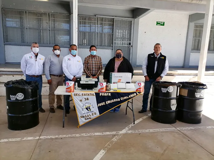 Apoya Club Rotario Nogales Industrial a Secundaria 38