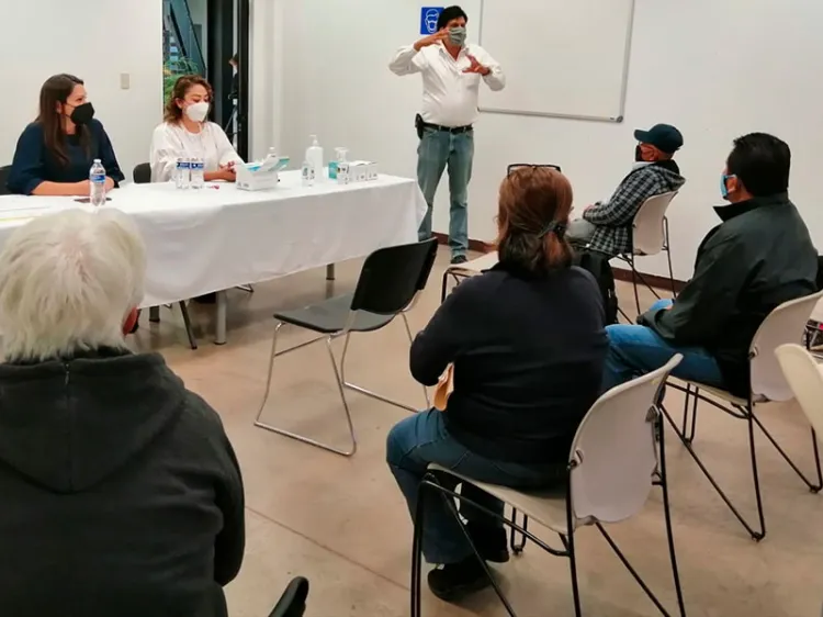 Imparte DIF programa Paqueteros Voluntarios