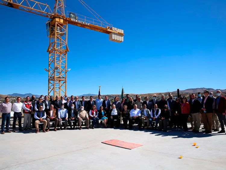 Participa Alcalde en conclusión de edificio de consulado de EU