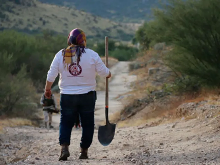 Localizan con vida a integrante de MBS