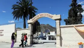 Por Día de Muertos realizan operativo en panteones de Coahuila