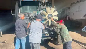 Rescatan camiones recolectores de basura