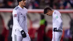 México sucumbe ante Canadá y cae al tercer lugar del Octagonal