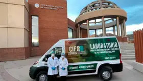 Apoya FGJE a buscadoras con laboratorio móvil