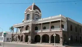 Hay 4 detenidos por ataque a Palacio Municipal de Guaymas