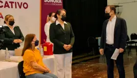 Destaca ADM vacunación a maestros