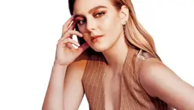 Regina Pavón, seductora en la actuación