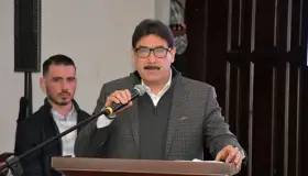 Pavimentarán la Ruiz Cortines