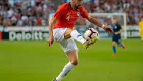 Chile pierde tres jugadores por covid-19 previo a duelo ante Argentina