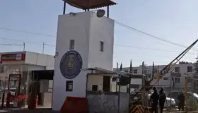 Detienen a 19 empleados de penal de Puebla por hallazgo de cuerpo de bebé