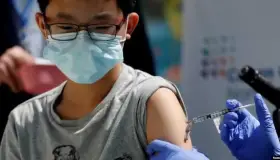 Preparan
vacunación trasnacional para menores de 12 a 14 años