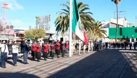 Celebran el Día de la Bandera
