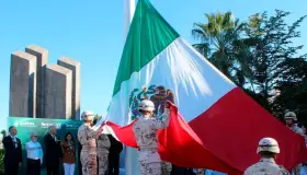 Realizan ceremonia del Día de la Bandera