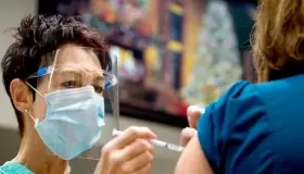 Mantendrán las vacunas transnacionales