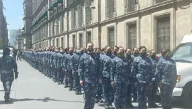 Blindado, Palacio Nacional y Catedral por marchas