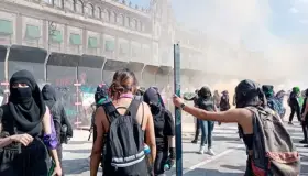 ”Justicia, justicia, justicia”; inicia marcha feminista en CDMX