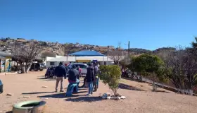 Apoya albergue a migrantes en espera de asilo en EU