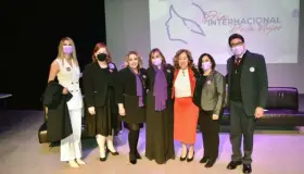 Reconocen a mujeres destacadas