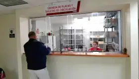 Genera molestia falta de placas en Nogales