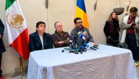 Regresarán 63 paisanos a México tras huir de la guerra