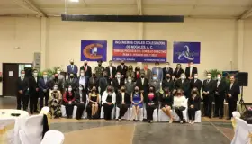 Protesta
mesa directiva del
Colegio de Ingenieros en Nogales