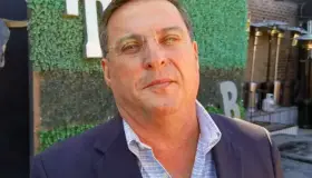 Regularizaciones deben hacerse a través de contratos: Notario Público