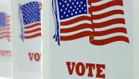 Frenan a “votantes ilegales” en Arizona