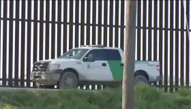 Pasa odisea migrante LGBTQ al cruzar a EU