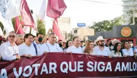 Marchan en apoyo de jornada de revocación de mandato