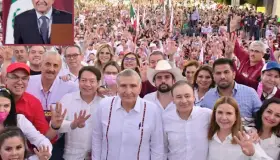 Confirma AMLO que López Hernández visita entidades como parte de sus funsiones