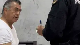 Sufre 'El Bronco' recaída en su salud, afirma su abogado